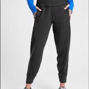 ATHLETA DISTANCE JOGGER (XS)